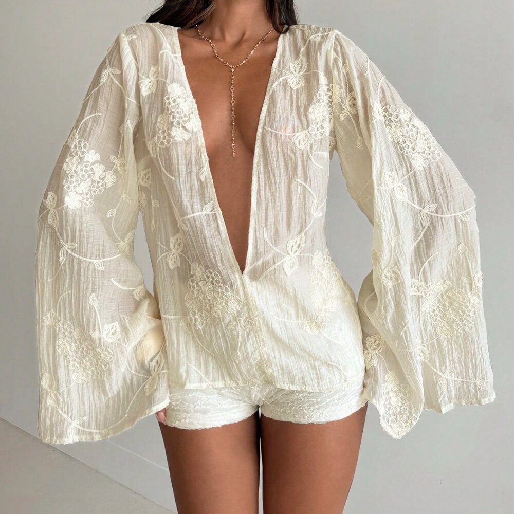 Apricot Sexy Women's Deep V Jacquard Flare Sleeve Blouse - Picture 7 of 8